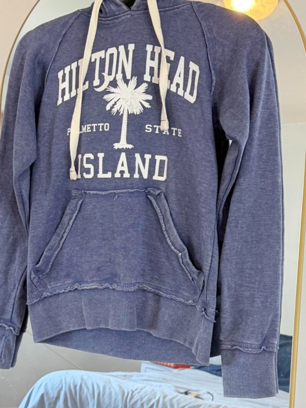 U.S. Vintage Hilton Head Blue Hoodie with White Writing Size Small | Cotton Blen
